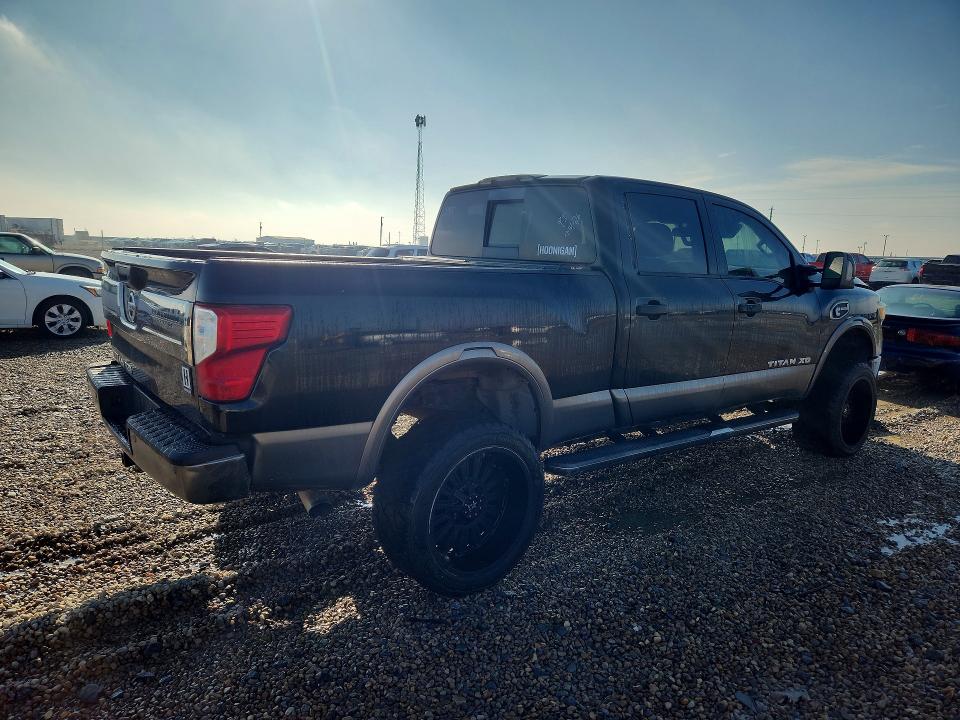 70585096 :رقم المزاد ، 1N6BA1F22GN504399 vin ، 2016 Nissan Titan Xd مزاد بيع