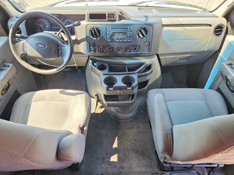 70270816 :رقم المزاد ، 1FBSS3BL1CDB20435 vin ، 2012 Ford Econoline مزاد بيع