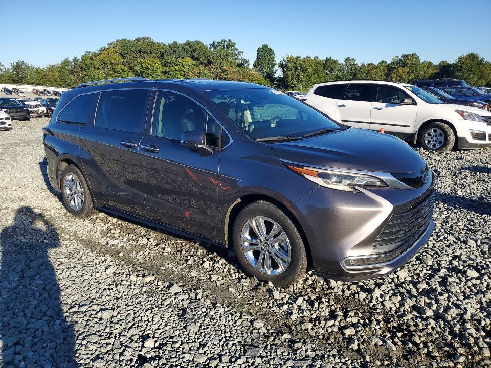 2023 Toyota Sienna მანქანა იყიდება აუქციონზე, vin: 5TDESKFC7PS107292, აუქციონის ნომერი: 70455076