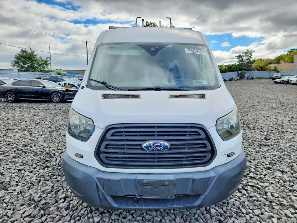 71325806 :رقم المزاد ، 1FTYE2CV9GKA77522 vin ، 2016 Ford Transit مزاد بيع