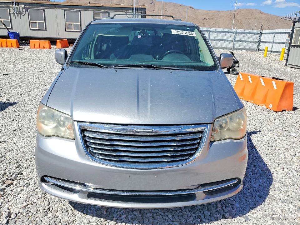 70321636 :رقم المزاد ، 2C4RC1BGXDR744120 vin ، 2013 Chrysler Town & Country مزاد بيع