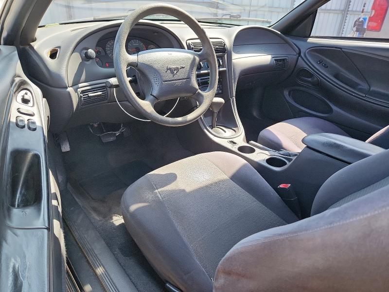 70147076 :رقم المزاد ، 1FAFP40451F181231 vin ، 2001 Ford Mustang مزاد بيع