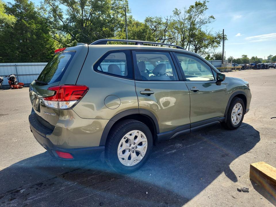 Продажа на аукционе авто 2019 Subaru Forester, vin: JF2SKACC6KH572338, номер лота: 67712426