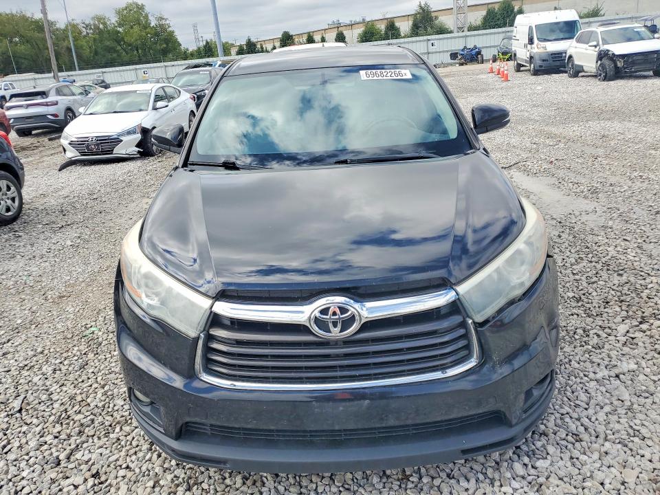 69682266 :رقم المزاد ، 5TDBKRFH6FS168543 vin ، 2015 Toyota Highlander مزاد بيع