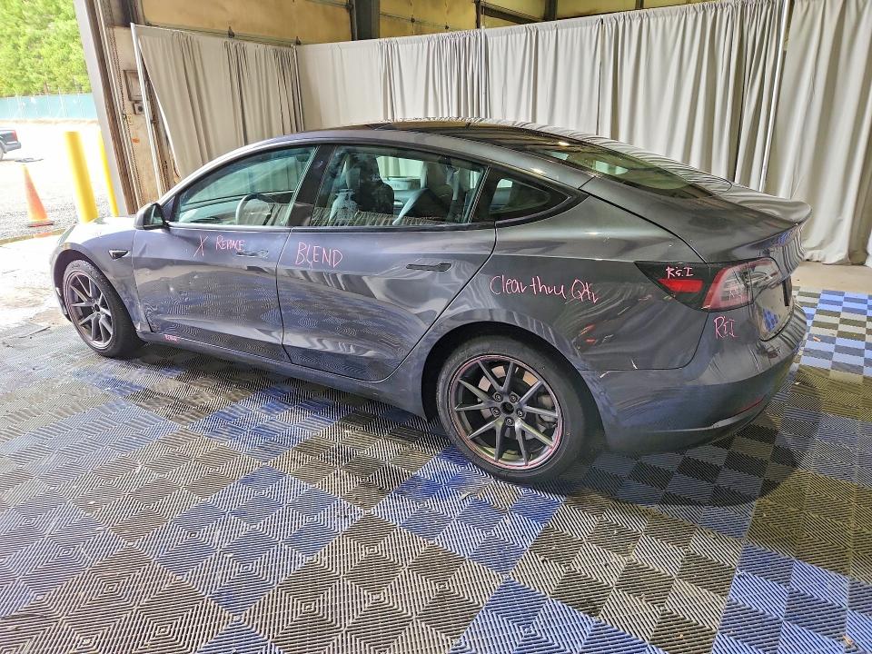 2022 Tesla Model 3 მანქანა იყიდება აუქციონზე, vin: 5YJ3E1EA1NF286617, აუქციონის ნომერი: 70710056