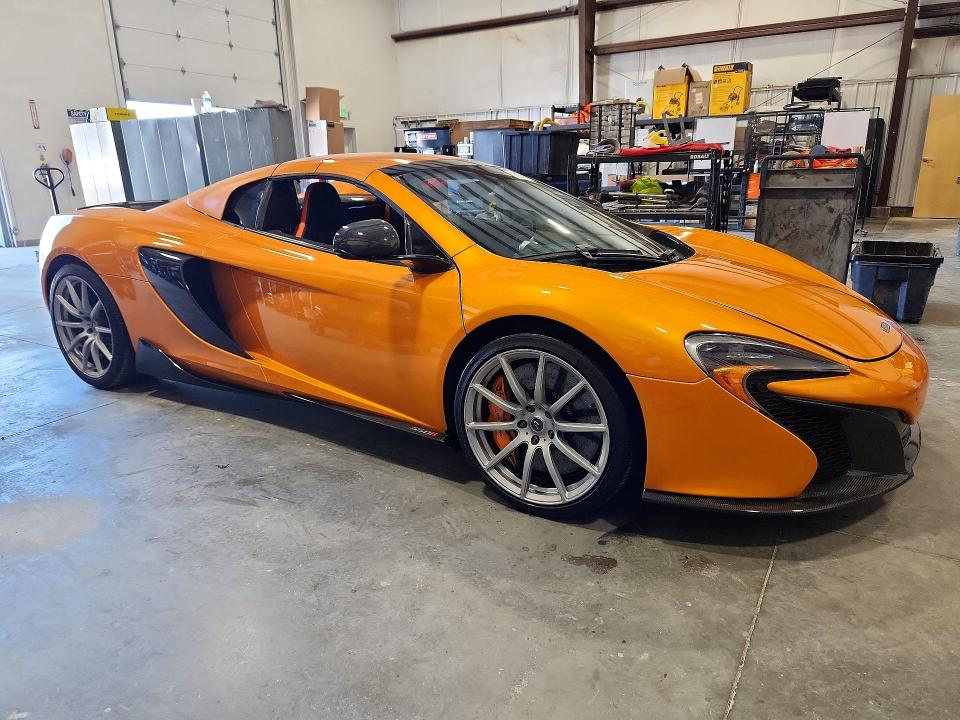 69990356 :رقم المزاد ، SBM11FAA6FW004062 vin ، 2015 Mclaren Automotive 650s مزاد بيع