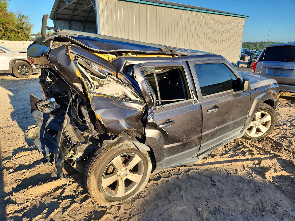 67156356 :رقم المزاد ، 1C4NJRFB2FD269554 vin ، 2015 Jeep Patriot مزاد بيع