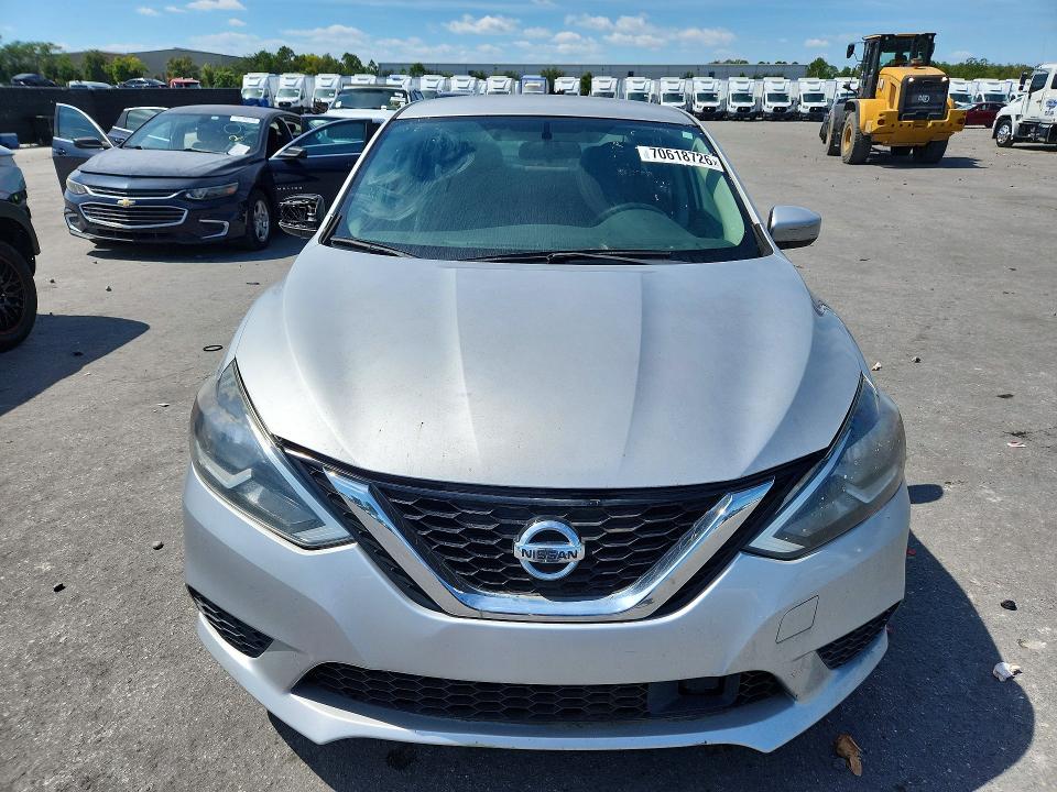 Продаж на аукціоні авто 2018 Nissan Sentra, vin: 3N1AB7AP0JY334557, номер лоту: 70618726