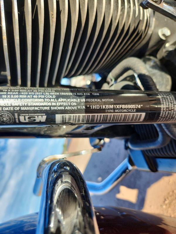 69109036 :رقم المزاد ، 1HD1KBM1XFB690574 vin ، 2015 Harley-davidson Flhx مزاد بيع