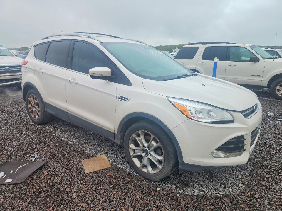 Продажа на аукционе авто 2015 Ford Escape, vin: 1FMCU0J9XFUB93916, номер лота: 69973766