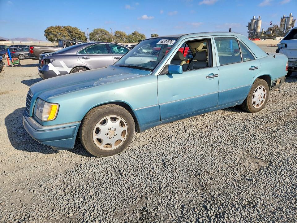 Aukcja sprzedaży 1994 Mercedes-benz E, vin: WDBEA32E3RC128823, numer aukcji: 69314626