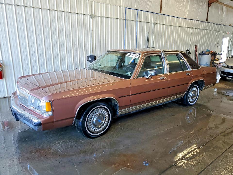 1991 Ford Crown Victoria მანქანა იყიდება აუქციონზე, vin: 2FACP73F6MX107052, აუქციონის ნომერი: 68106386