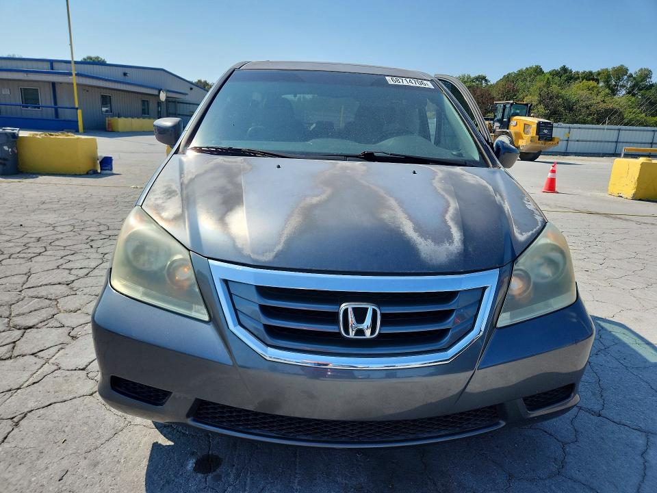 68714706 :رقم المزاد ، 5FNRL3H63AB053920 vin ، 2010 Honda Odyssey مزاد بيع