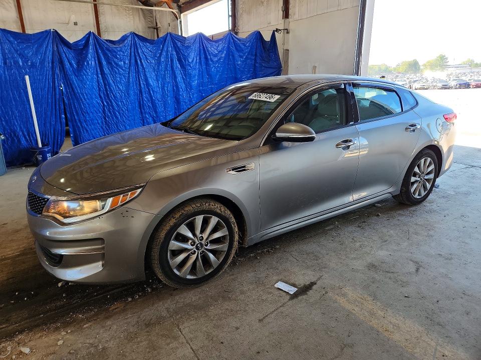2017 Kia Optima მანქანა იყიდება აუქციონზე, vin: 5XXGU4L33HG159010, აუქციონის ნომერი: 68627496