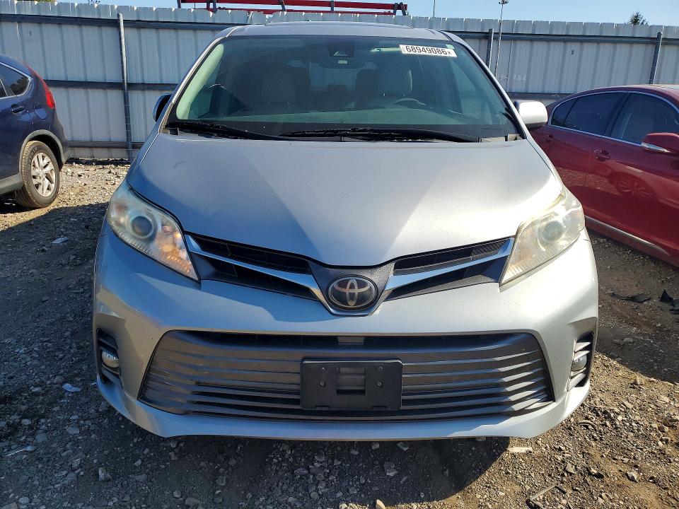 Aukcja sprzedaży 2018 Toyota Sienna Xle, vin: 5TDDZ3DC2JS194638, numer aukcji: 68949086