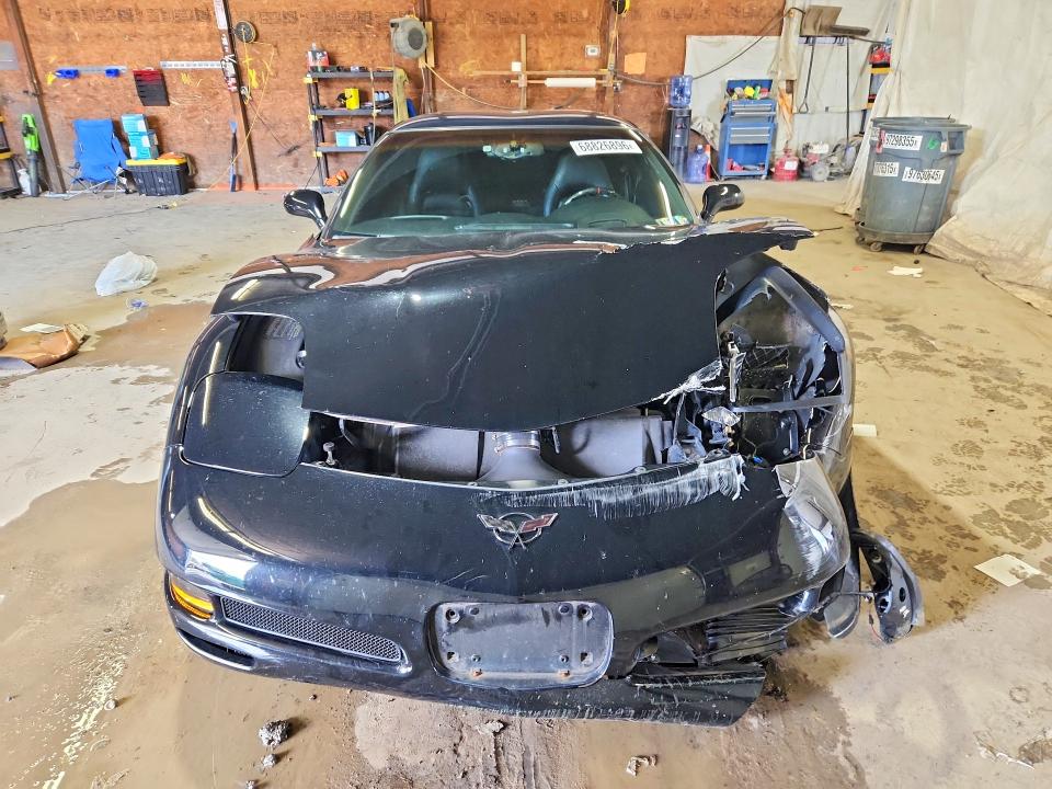 68826896 :رقم المزاد ، 1G1YY22G335120747 vin ، 2003 Chevrolet Corvette مزاد بيع