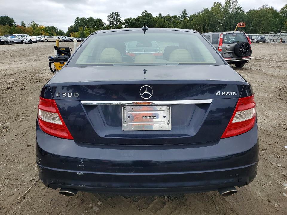 Продаж на аукціоні авто 2011 Mercedes-benz C, vin: WDDGF8BB5BR169770, номер лоту: 70680466