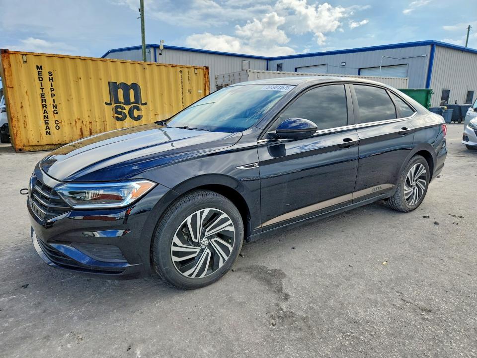 66981576 :رقم المزاد ، 3VWE57BU1MM070266 vin ، 2021 Volkswagen Jetta مزاد بيع