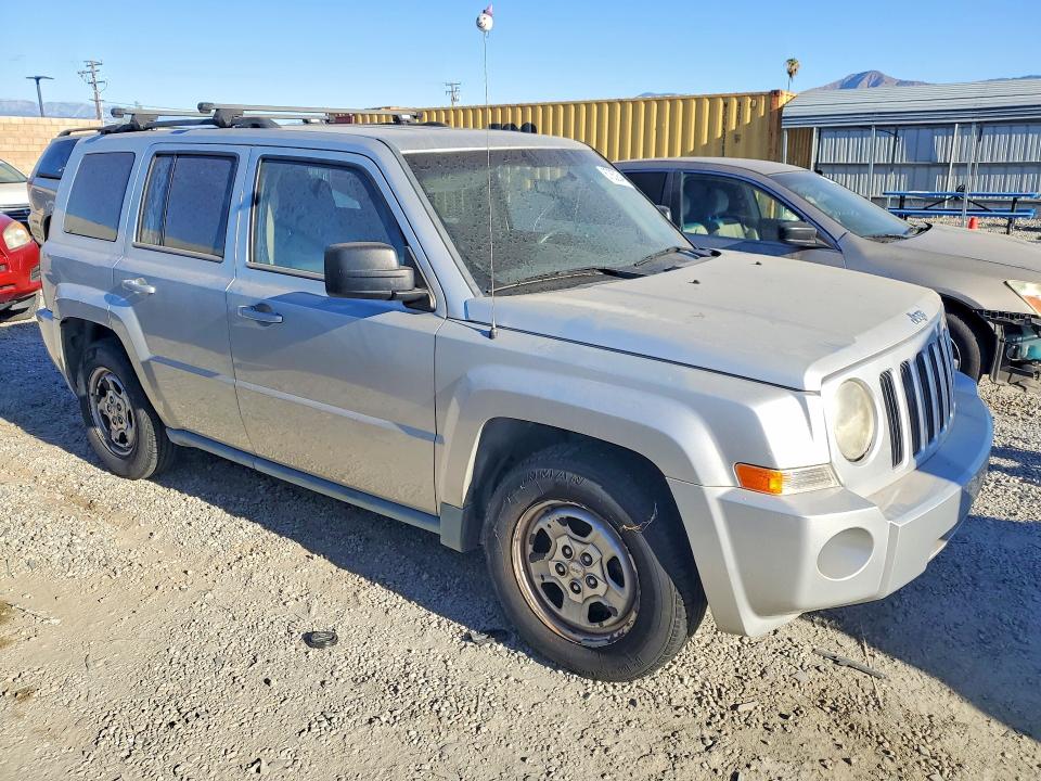 67352546 :رقم المزاد ، 1J4NT2GB5AD531621 vin ، 2010 Jeep Patriot مزاد بيع