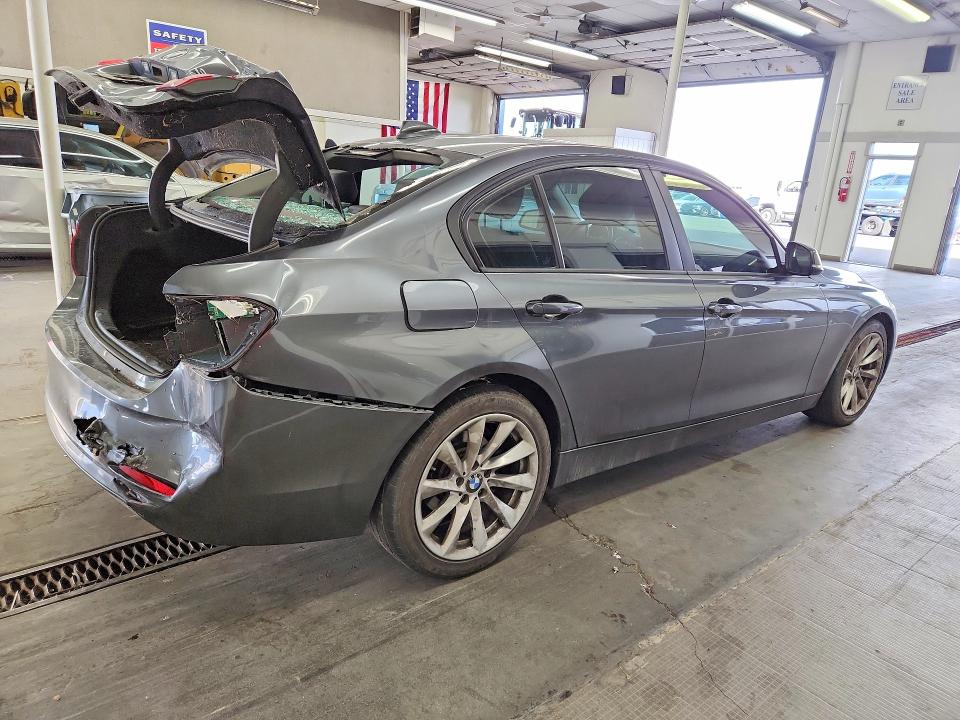 68984256 :رقم المزاد ، WBA8E5G54GNU19112 vin ، 2016 Bmw 320 مزاد بيع