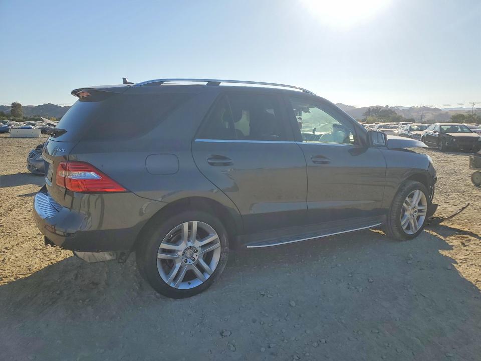 Aukcja sprzedaży 2015 Mercedes-benz Ml, vin: 4JGDA5HB2FA477318, numer aukcji: 70112756