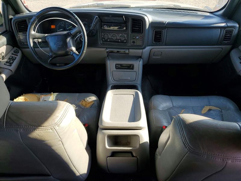 70549216 :رقم المزاد ، 3GNFK16T31G177710 vin ، 2001 Chevrolet Suburban مزاد بيع