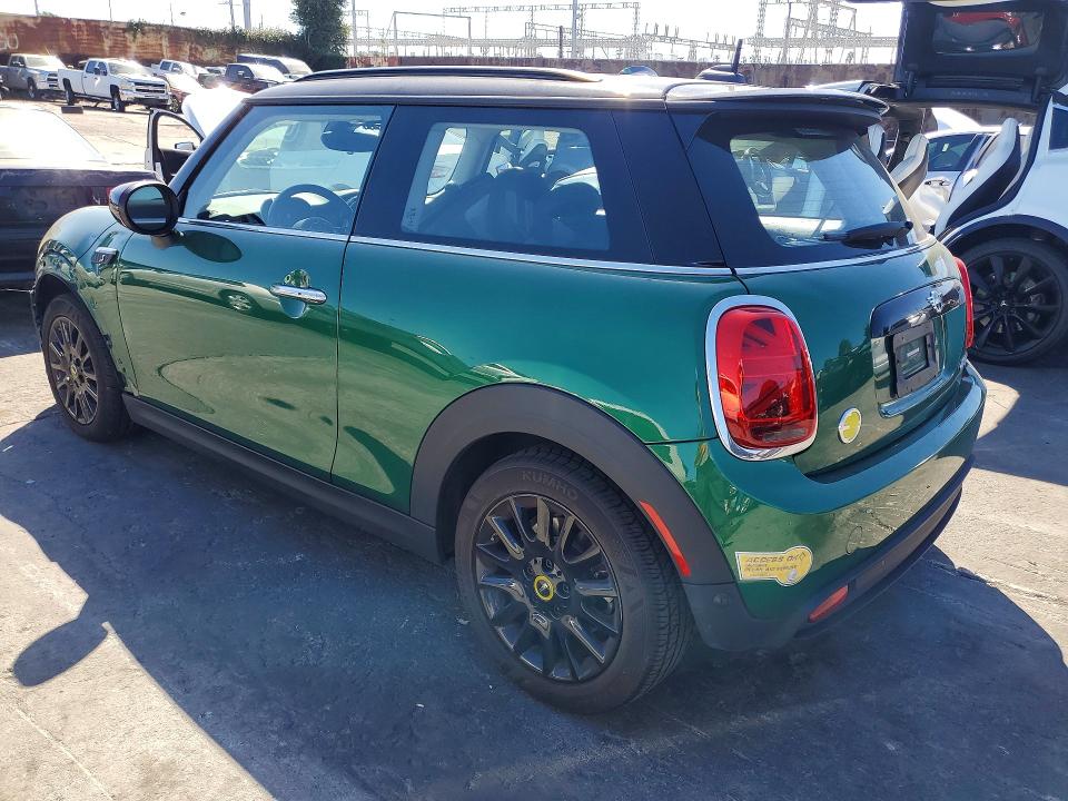 70658836 :رقم المزاد ، WMW13DJ08P2T35293 vin ، 2023 Mini Cooper مزاد بيع