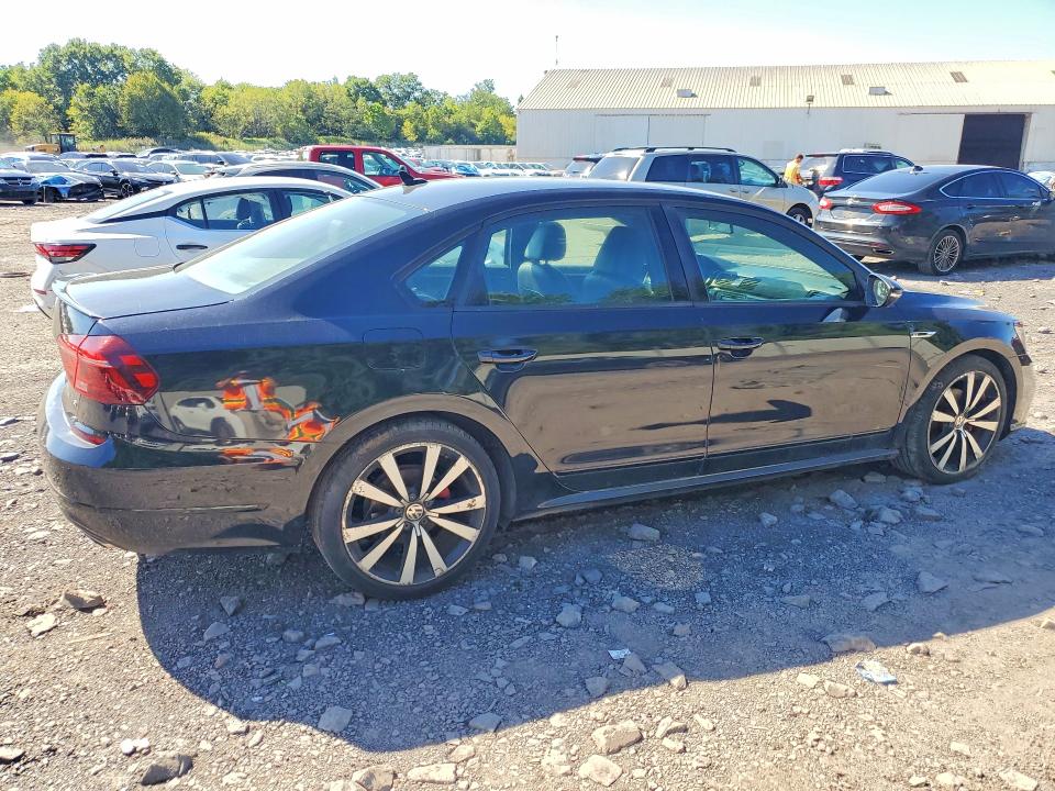 2018 Volkswagen Passat მანქანა იყიდება აუქციონზე, vin: 1VWJM7A31JC037601, აუქციონის ნომერი: 68156466