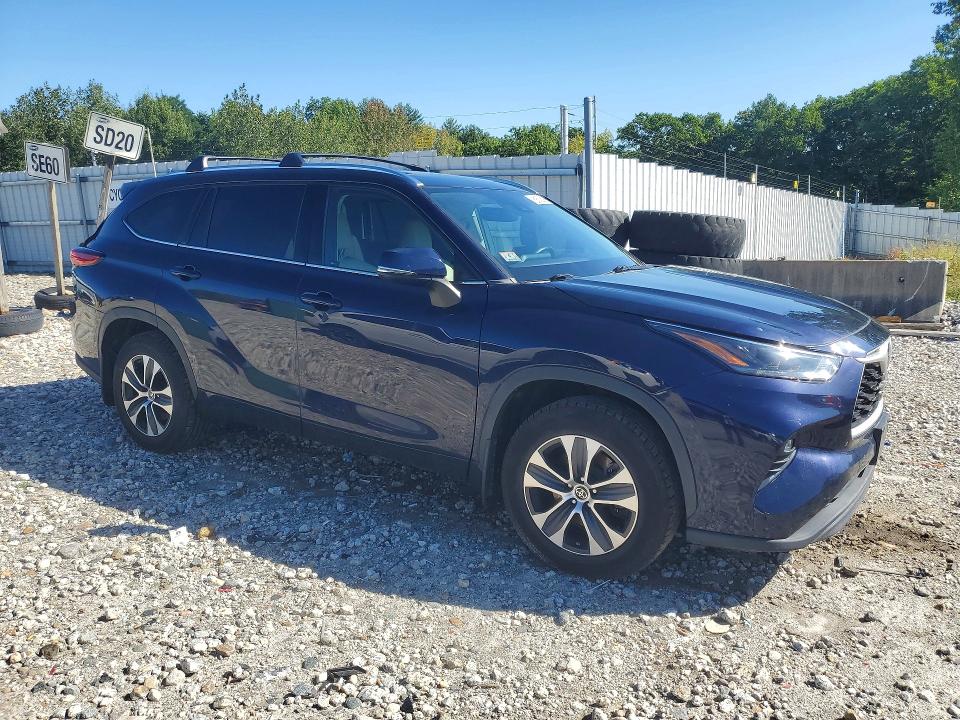 Продажа на аукционе авто 2021 Toyota Highlander, vin: 5TDGZRBH5MS072083, номер лота: 68582826