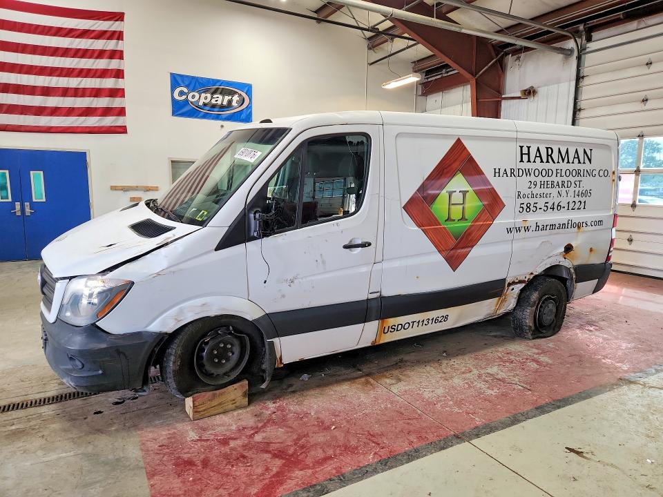 69010876 :رقم المزاد ، WD3PE7DD5GP293234 vin ، 2016 Mercedes-benz Sprinter مزاد بيع