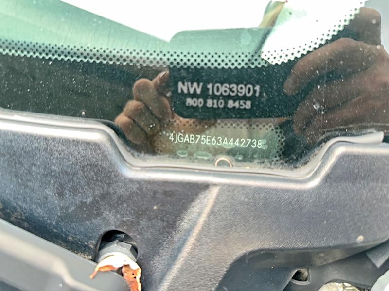 68857656 :رقم المزاد ، 4JGAB75E63A442738 vin ، 2003 Mercedes-benz Ml مزاد بيع