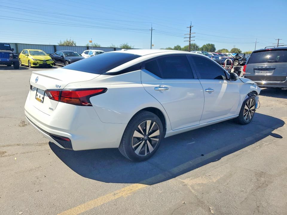 68410356 :رقم المزاد ، 1N4BL4DW0NN341968 vin ، 2022 Nissan Altima مزاد بيع