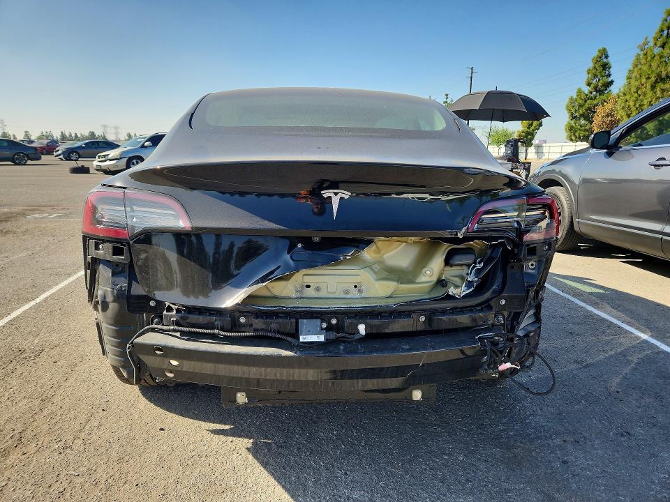 Продажа на аукционе авто 2018 Tesla Model 3, vin: 5YJ3E1EA4JF166305, номер лота: 66709906
