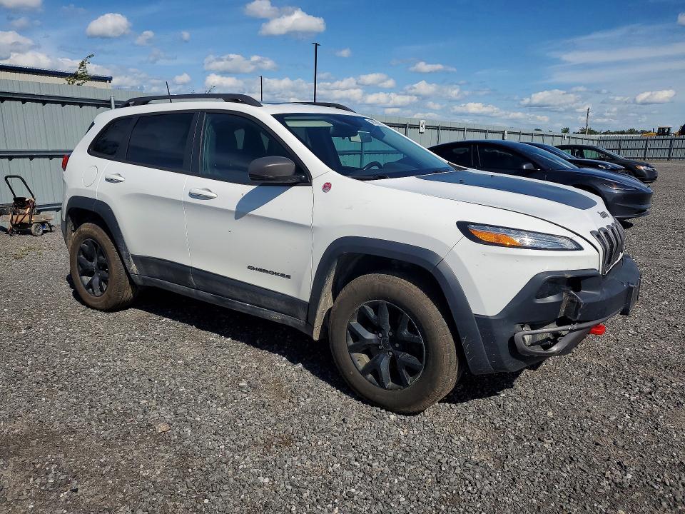 68200796 :رقم المزاد ، 1C4PJMBS6GW138571 vin ، 2016 Jeep Cherokee مزاد بيع