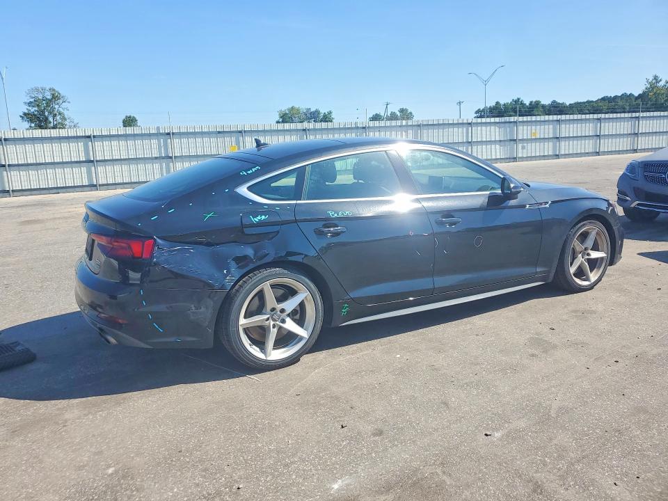 67700346 :رقم المزاد ، WAUENCF59JA123719 vin ، 2018 Audi A5 مزاد بيع