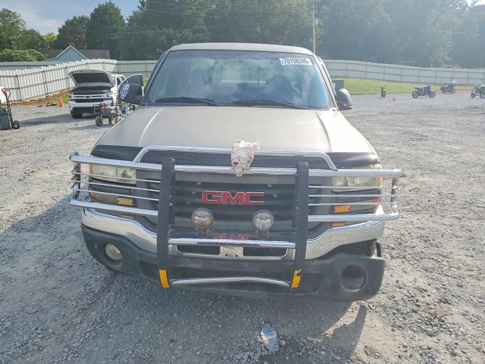 70158246 :رقم المزاد ، 1GTEK19V83E266149 vin ، 2003 Gmc New Sierra مزاد بيع