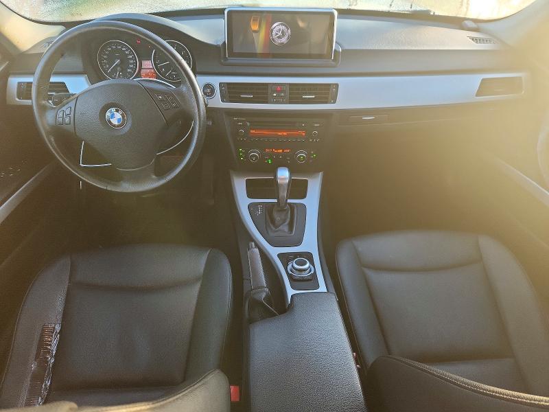 69032296 :رقم المزاد ، WBAPG7C5XBA795420 vin ، 2011 Bmw 323 مزاد بيع