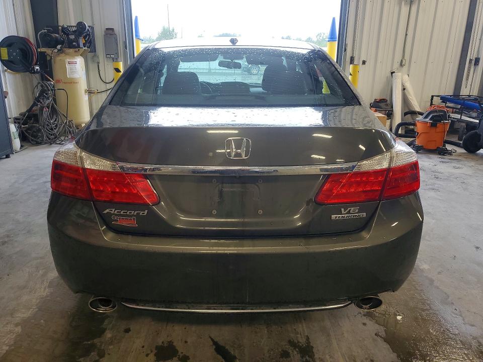 2014 Honda Accord მანქანა იყიდება აუქციონზე, vin: 1HGCR3F93EA800272, აუქციონის ნომერი: 68252996
