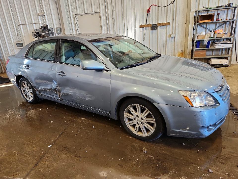 69613746 :رقم المزاد ، 4T1BK36B37U196513 vin ، 2007 Toyota Avalon مزاد بيع
