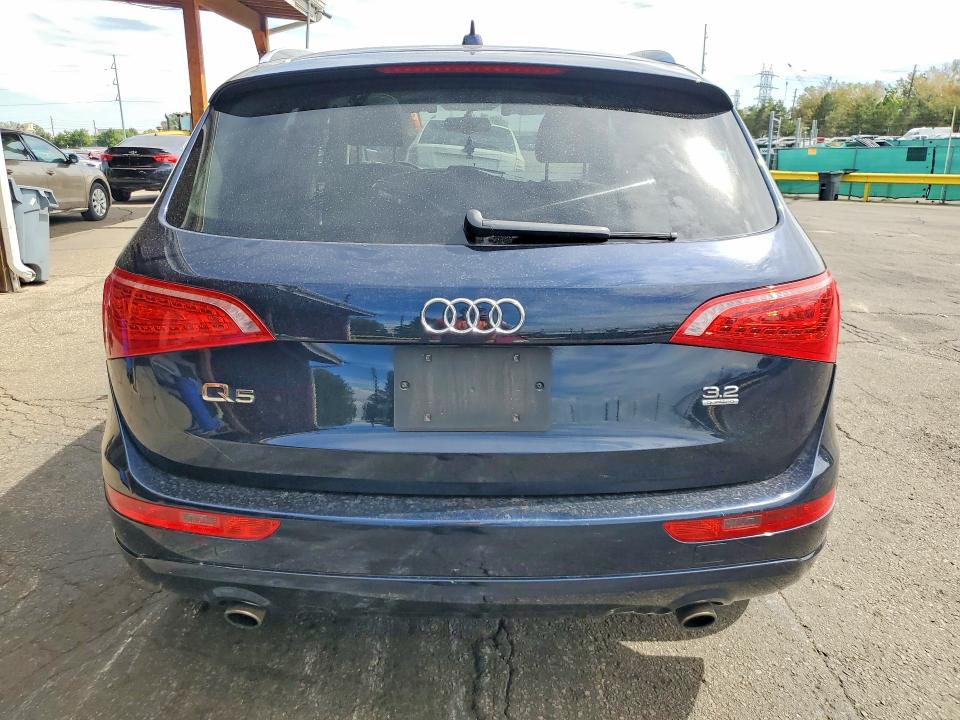 68599506 :رقم المزاد ، WA1LKAFP6AA016775 vin ، 2010 Audi Q5 مزاد بيع