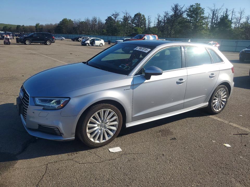 Aukcja sprzedaży 2017 Audi A3, vin: WAUTPBFF1HA056743, numer aukcji: 67907816
