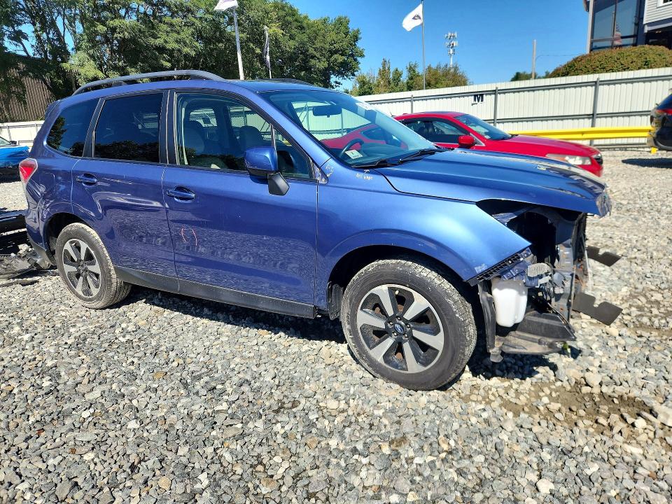 68427176 :رقم المزاد ، JF2SJAEC9HH431160 vin ، 2017 Subaru Forester مزاد بيع