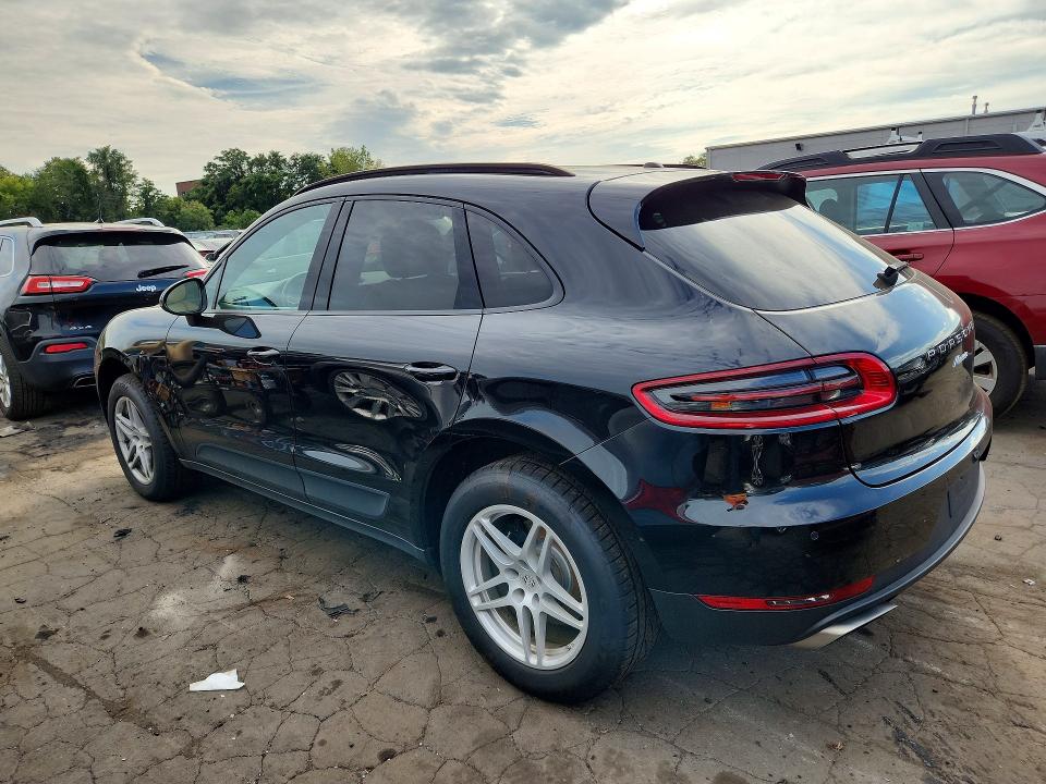 Auction sale of the 2017 Porsche Macan, vin: WP1AA2A55HLB00708, lot number: 68750196