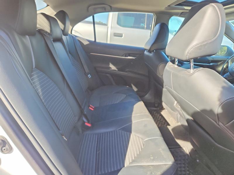 68078196 :رقم المزاد ، 4T1J11AK8LU933449 vin ، 2020 Toyota Camry مزاد بيع