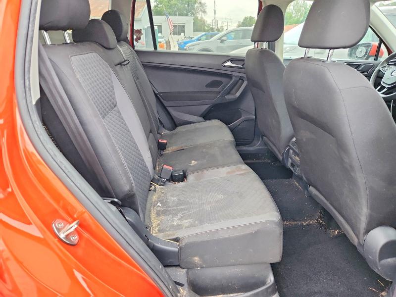 Продаж на аукціоні авто 2018 Volkswagen Tiguan, vin: 3VV0B7AX5JM132122, номер лоту: 69881476