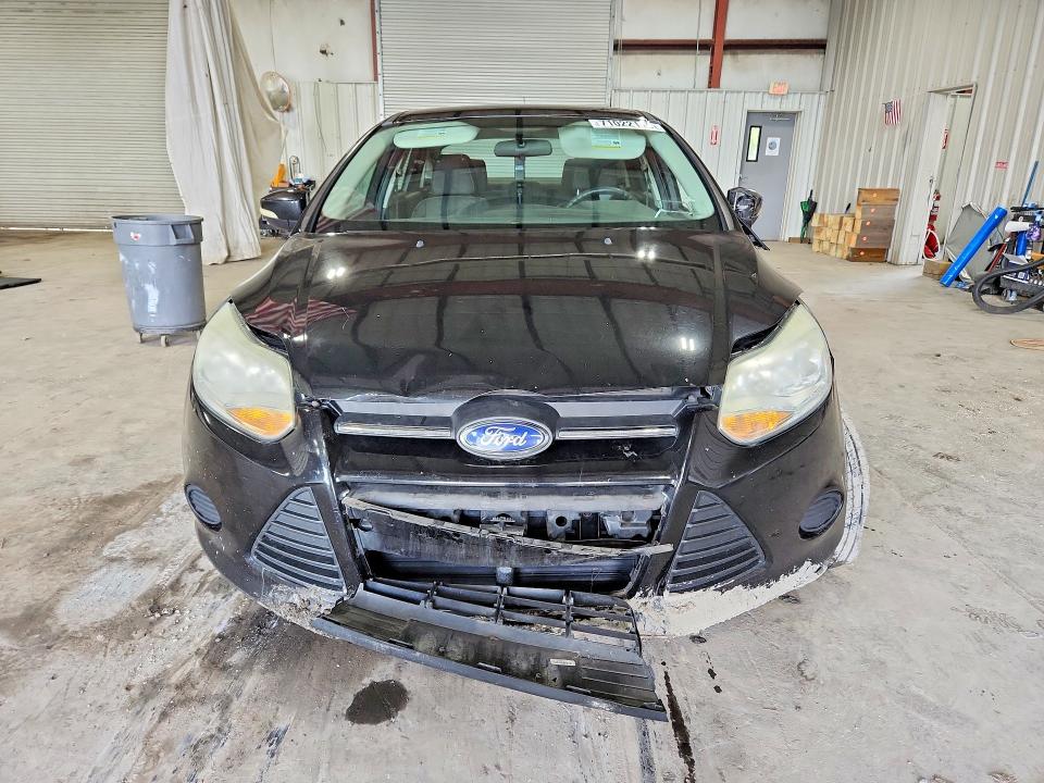 2014 Ford Focus მანქანა იყიდება აუქციონზე, vin: 1FADP3F25EL424552, აუქციონის ნომერი: 71022116