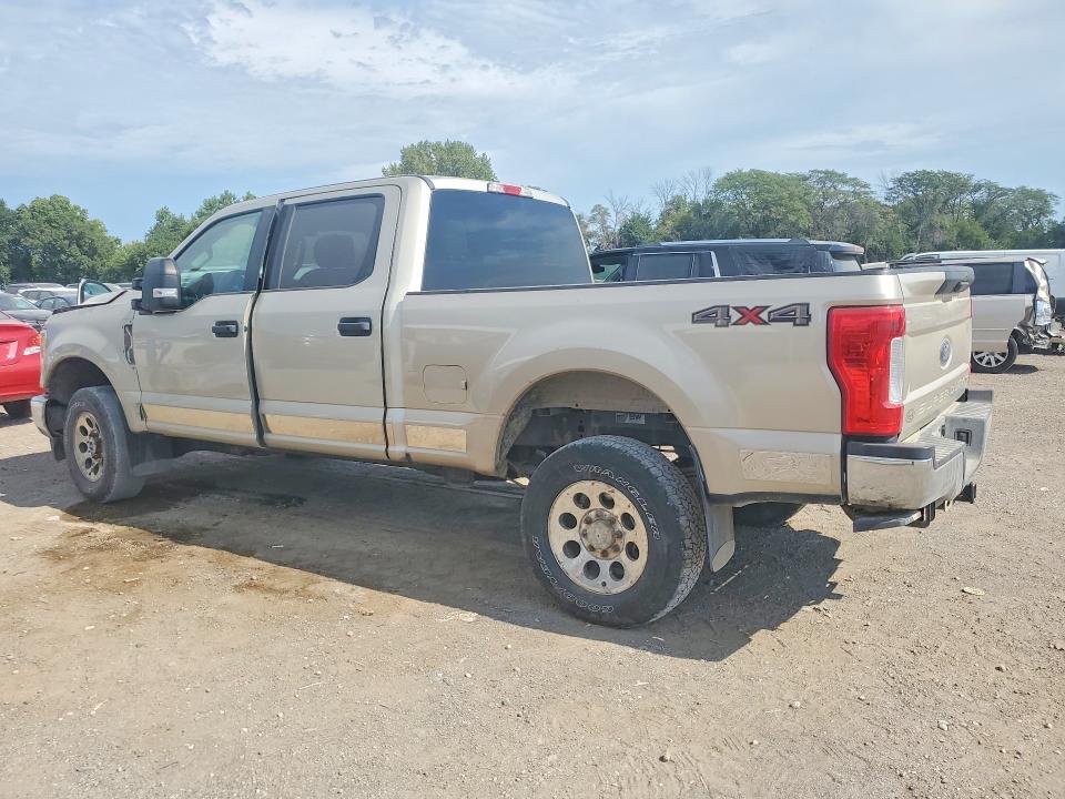 67010066 :رقم المزاد ، 1FT7W2B66HEF18901 vin ، 2017 Ford F250 مزاد بيع