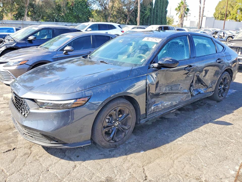 Продажа на аукционе авто 2025 Honda Accord, vin: 1HGCY1F45SA087351, номер лота: 67884626