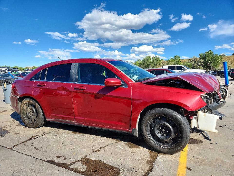 Продажа на аукционе авто 2013 Chrysler 200, vin: 1C3CCBAB2DN597004, номер лота: 67301256