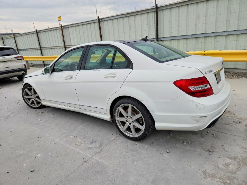 Продаж на аукціоні авто 2014 Mercedes-benz C, vin: WDDGF8AB3EA957838, номер лоту: 70947996